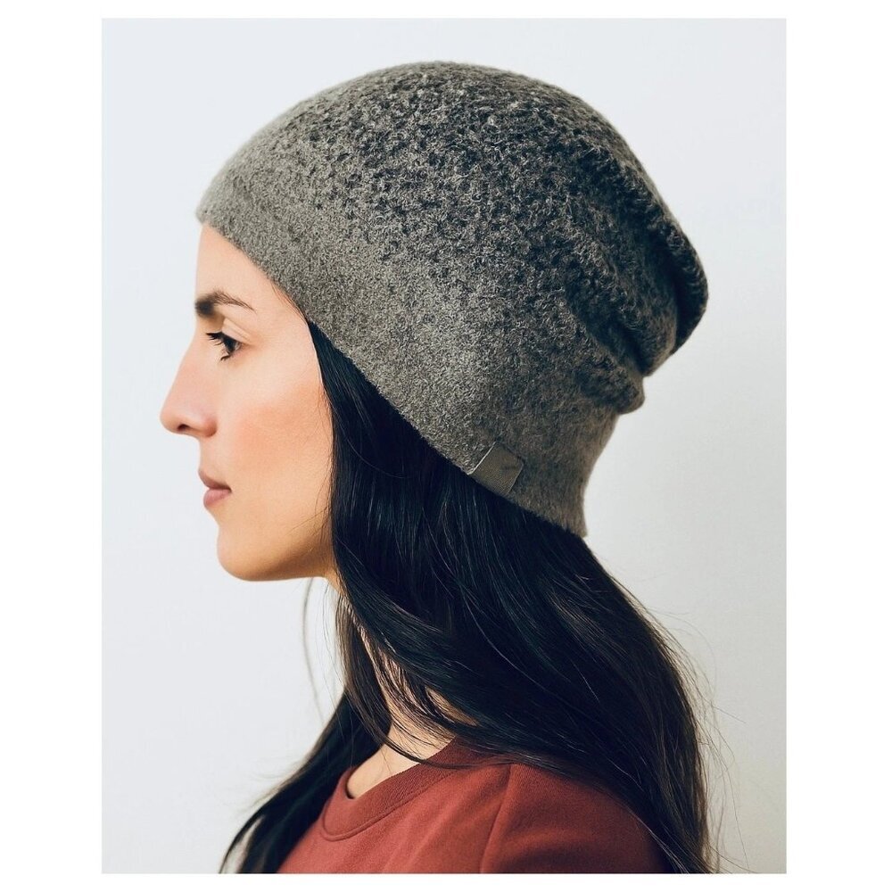 Barefoot Dreams Cozychic Lite Womens Confetti Beanie‎ Hat in Storm Gray $50 1755